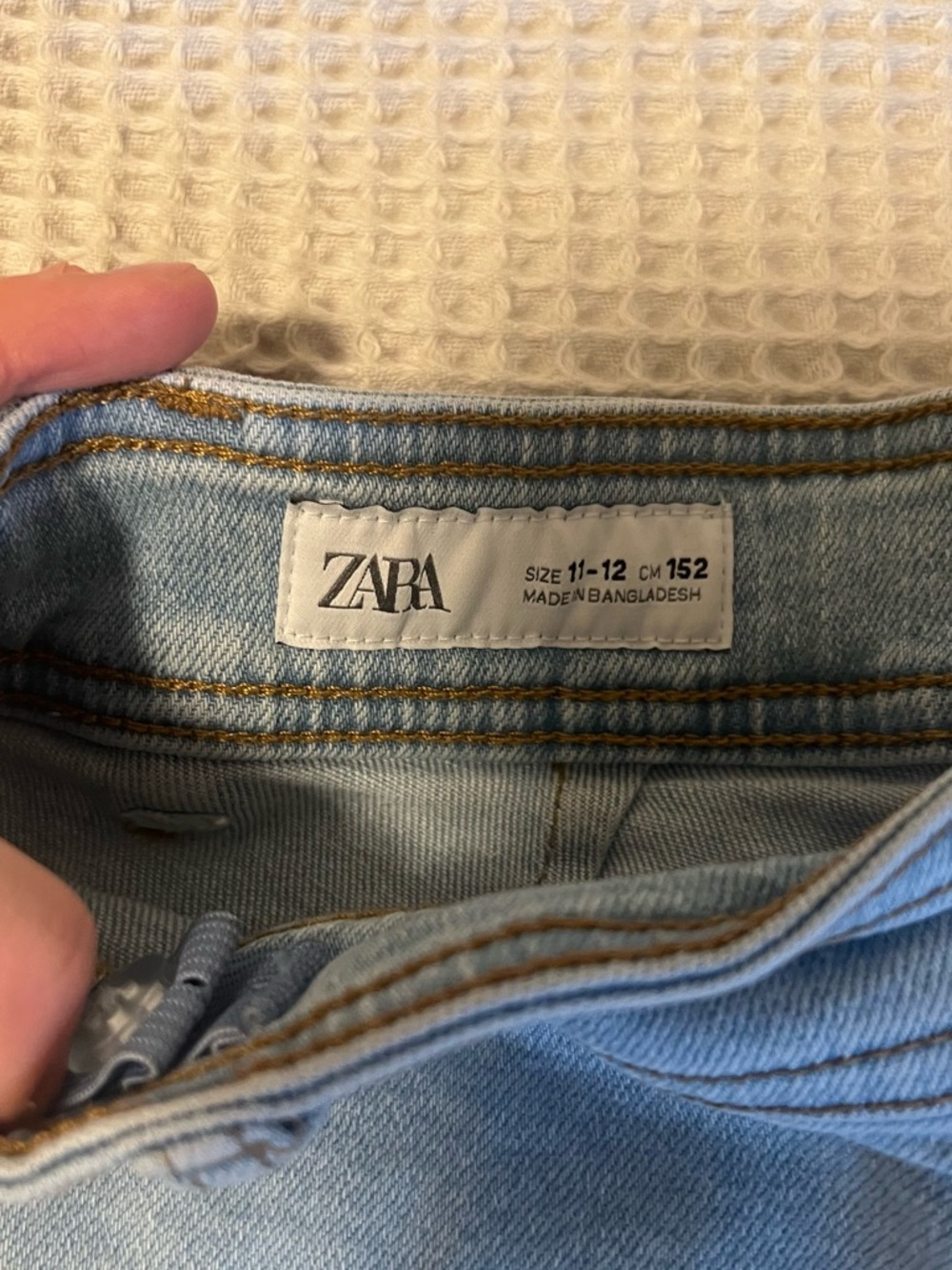 Zara Light Blue Wide-Leg Jeans with Frayed Hem Girls Denim - Picture 3 of 4